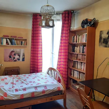 Alloggio in famiglia A Louer / To Let *